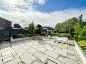 Photo 28- click for photo gallery